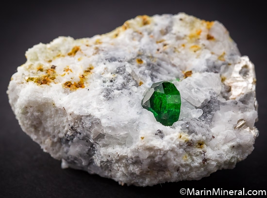 Chrome Tourmaline from Landani, Tanzania [db_pics/pics/SM679b.jpg]