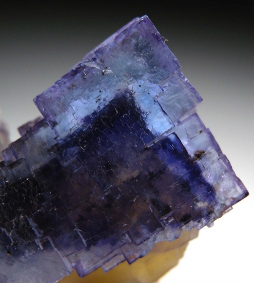 Fluorite from Minerva Mine, Hardin Co., Illinois, USA [db_pics/pics/ST122e.jpg]