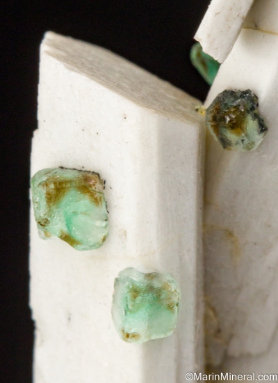 Fluorite on Orthoclase from Erongo Mountains, Namibia [db_pics/pics/ST149f.jpg]