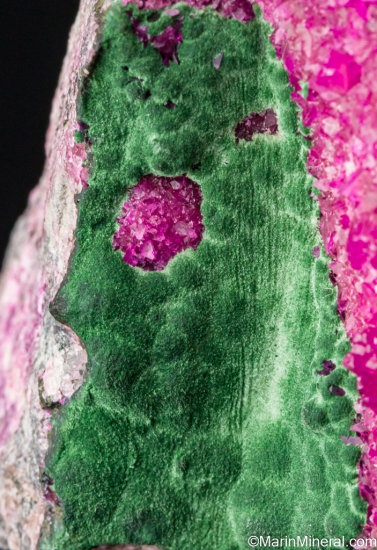 Malachite on Cobaltian Calcite from Kolwezi Mining District, Lualaba, DR Congo [db_pics/pics/ST209d.jpg]