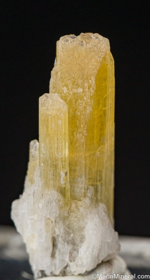 Tanzanite from Merelani Hills, Arusha, Tanzania [db_pics/pics/ST219c.jpg]