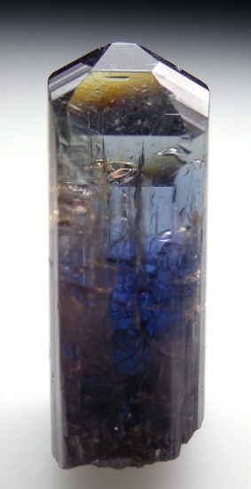 Tanzanite from Merelani Hills, Arusha, Tanzania [db_pics/pics/ST227b.jpg]