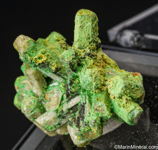 Bayldonite on/after Mimetite from Tsumeb, Namibia [db_pics/pics/ST234b.jpg]