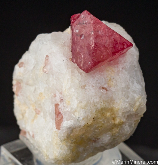 Spinel from Mogok, Myanmar [db_pics/pics/ST244c.jpg]