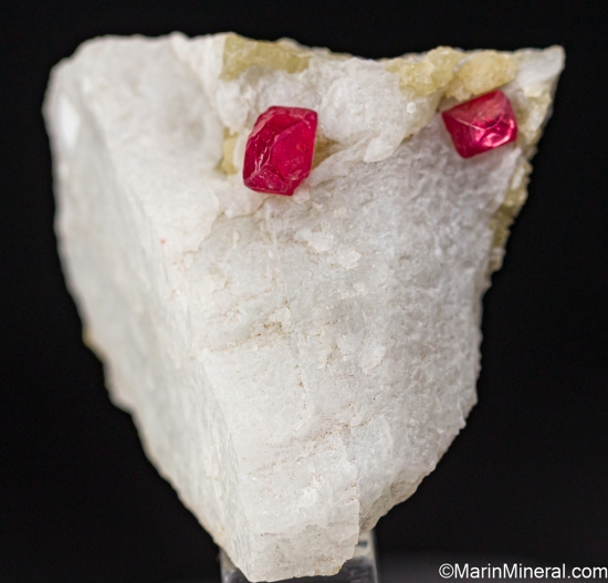 Spinel from Mogok, Myanmar [db_pics/pics/ST299a.jpg]