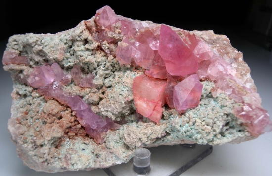 Cobaltian Calcite from Kolwezi Mining District, Lualaba, DR Congo [db_pics/pics/ST369a.jpg]