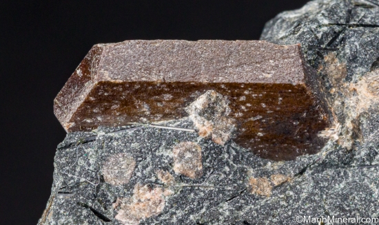 Lorenzenite from Lovozero Mtns., Kola Peninsula, Russia [db_pics/pics/ST652c.jpg]