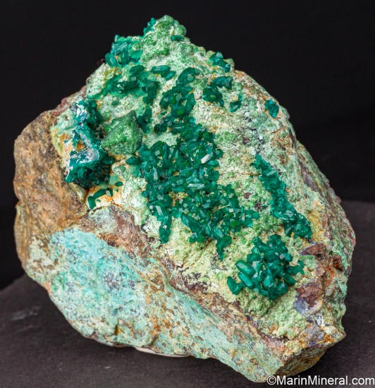 Dioptase from Cobra Mine, Pampa Nazca, Ica Dept., Peru [db_pics/pics/ST669b.jpg]