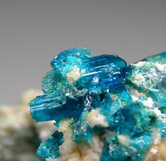 Caledonite, Cerussite from Rowley Mine, Theba, Maricopa Co., Arizona, USA [db_pics/pics/SV259d.jpg]