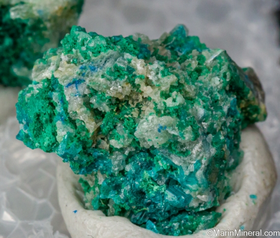 Caledonite, Cerussite, Brochantite from Rowley Mine, Theba, Maricopa Co., Arizona, USA [db_pics/pics/SV291f.jpg]