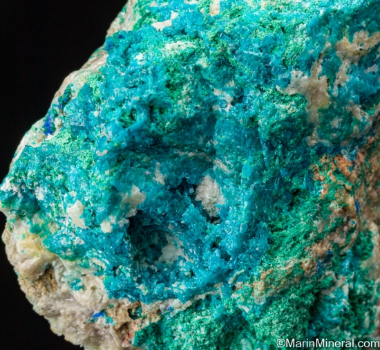 Caledonite, Cerussite, Brochantite from Rowley Mine, Theba, Maricopa Co., Arizona, USA [db_pics/pics/SV295e.jpg]