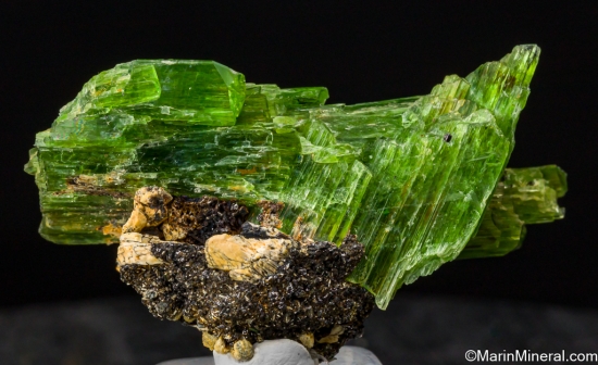 Tremolite from Merelani Hills, Arusha, Tanzania [db_pics/pics/SV319c.jpg]