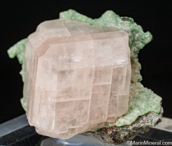 Calcite with Duftite from Tsumeb, Namibia [db_pics/pics/SV374b.jpg]