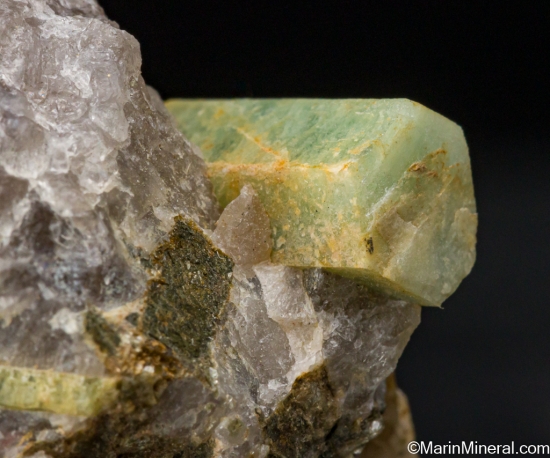 Aquamarine from Sheshkinnarone, The Rosses, Dunglow, Co. Donegal, Ireland [db_pics/pics/SV456c.jpg]