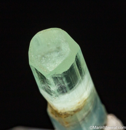 Aquamarine from Slievenamiskan, Spelga, Mourne Mtns., Co. Down, Ireland [db_pics/pics/SV519d.jpg]
