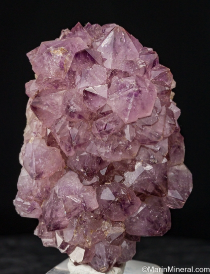 Amethyst from Keem, Achill Island, Co. Mayo, Ireland [db_pics/pics/SV522a.jpg]