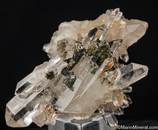 Quartz with Epidote from East side of Smerwick Harbour, north of Ballynagall, Dingle, Co. Kerry, Ireland [db_pics/pics/SV523a.jpg]