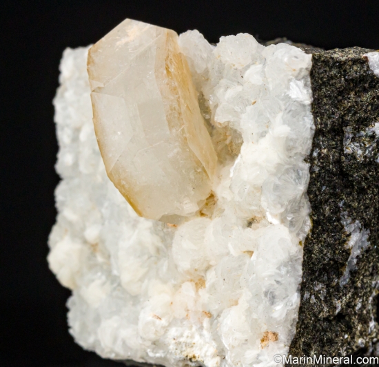 Apophyllite from Clinty Quarry, Ballymena, Co. Antim, Ireland [db_pics/pics/SV553b.jpg]