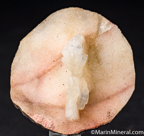 Yugawaralite on Quartz from Nasik, India [db_pics/pics/TU115a.jpg]