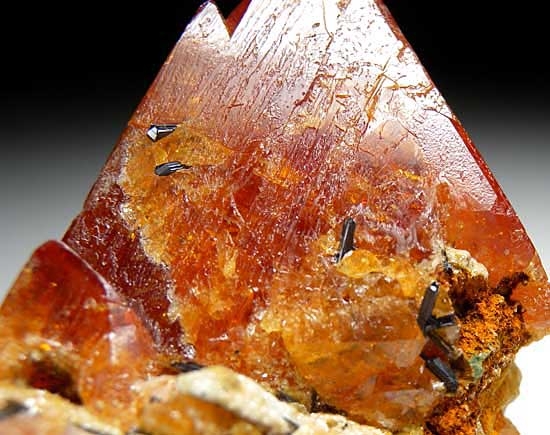 Scheelite from Huangyang, Ping Wu County, Sichuan Prov., China [db_pics/pics/a246d.jpg]