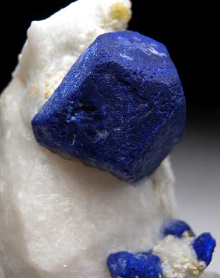 Lazurite from Ladjuar Medam, Sar-e Sang, Badakhshan, Afghanistan [db_pics/pics/a260b.jpg]