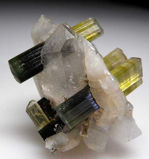 Elbaite from Stak Nala, Skardu District, Pakistan [db_pics/pics/a316b.jpg]