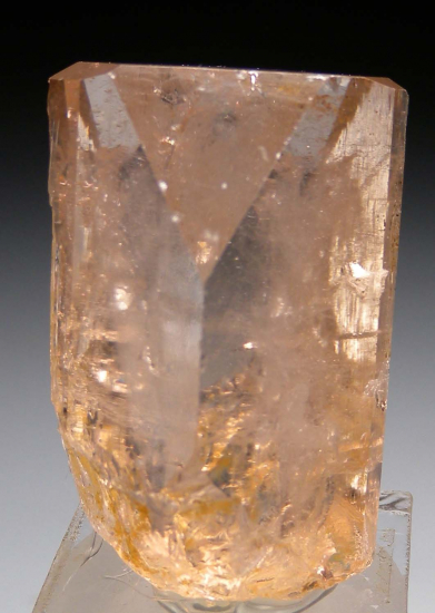 Topaz from Shigar Valley, Pakistan [db_pics/pics/a335d.jpg]