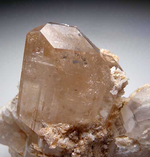 Topaz with Quartz from Shigar Valley, Pakistan [db_pics/pics/a353c.jpg]