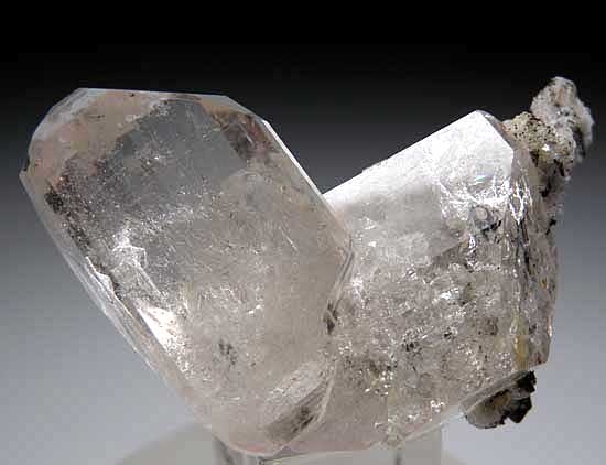 Topaz from Tormiq Valley, Skardu District, Pakistan [db_pics/pics/a356b.jpg]