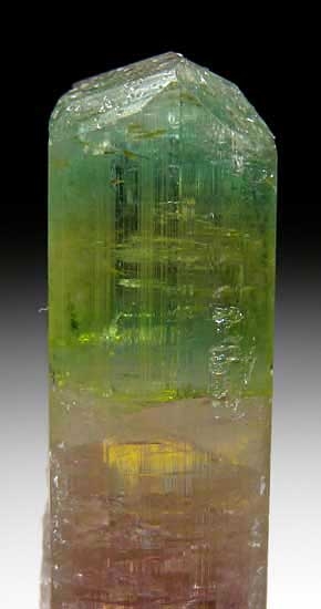Elbaite from Paprok, Afghanistan [db_pics/pics/a402b.jpg]
