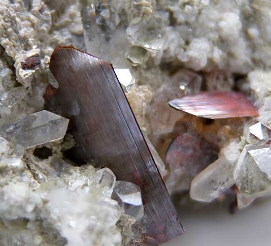 Brookite with Quartz from Kharan, Balochistan, Pakistan [db_pics/pics/a430b.jpg]