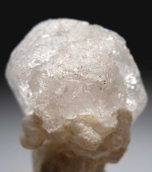 Pollucite from Shengus Mine,Skardu District, Pakistan [db_pics/pics/a526b.jpg]