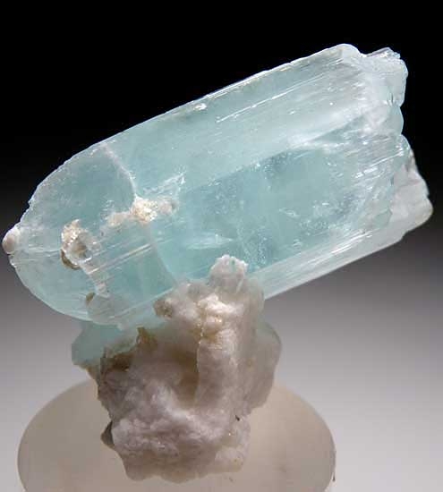 Aquamarine on Albite from Skardu District, Pakistan [db_pics/pics/a537b.jpg]