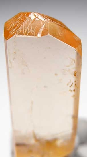 Topaz from Ghundao Hill, Katlang, NWFP, Pakistan [db_pics/pics/a636b.jpg]