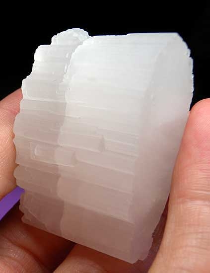 Beryllonite from Shengus Mine, Skardu Dist., Pakistan [db_pics/pics/a639c.jpg]