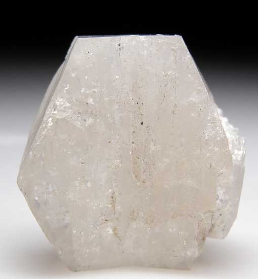Hambergite from Chamachu Mine, Shengus, Skardu Dist., Pakistan [db_pics/pics/a650a.jpg]