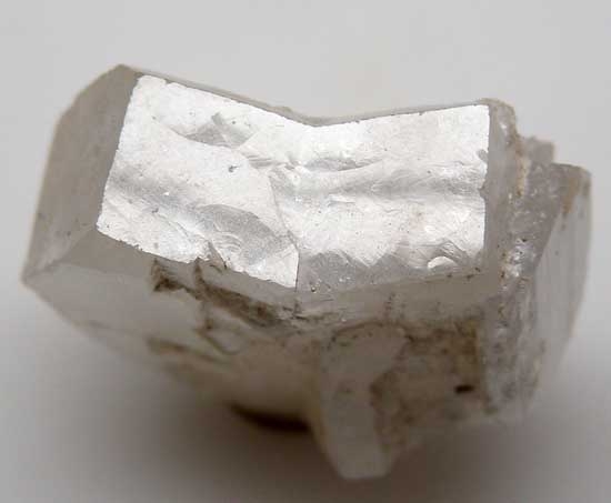 Hambergite from Chamachu Mine, Shengus, Skardu Dist., Pakistan [db_pics/pics/a650b.jpg]