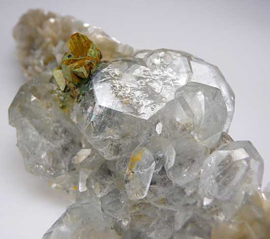 Kesterite on Aquamarine from Mt. Xuebaoding, Pingwu Co., Sichuan Prov., China [db_pics/pics/a703d.jpg]