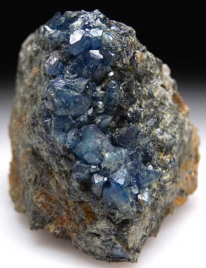Scorodite from Pingtouling Mine, Guangdong Prov., China [db_pics/pics/a796a.jpg]