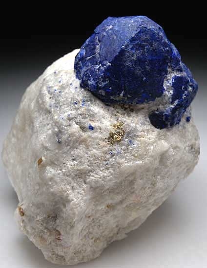 Lazurite from Bandakstan, Afghanistan [db_pics/pics/a814a.jpg]