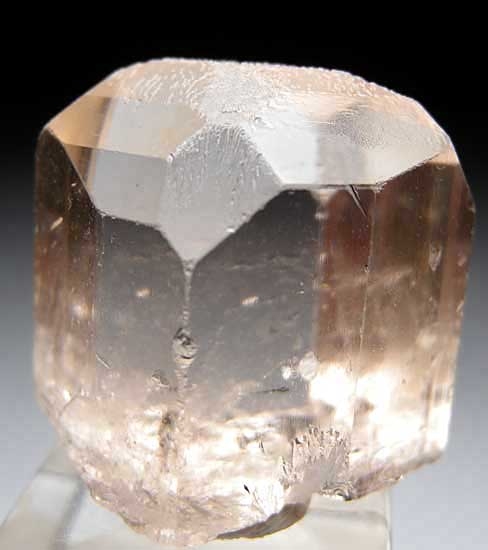 Topaz from Yunnan Province, China [db_pics/pics/a828a.jpg]