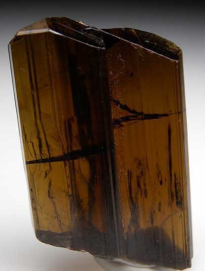 Clinozoisite from Tormiq, Gilgit, Pakistan [db_pics/pics/a829a.jpg]