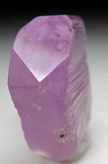Kunzite from Kunar Prov., Afghanistan [db_pics/pics/a834b.jpg]