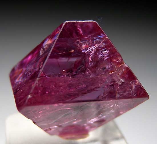 Spinel from Mogok, Myanmar [db_pics/pics/a865a.jpg]