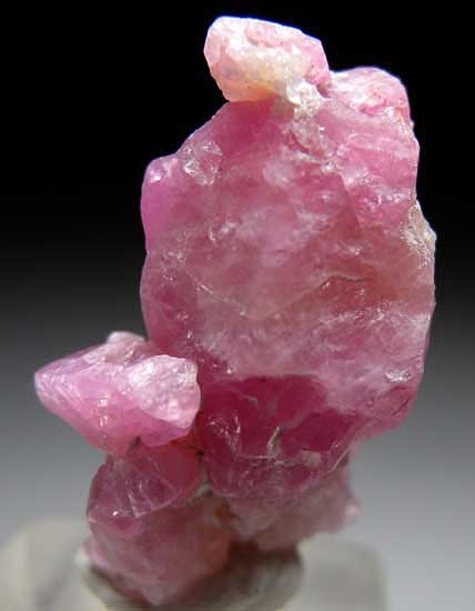 Sapphire from Luc Yen, Yen Bai Prov., Vietnam [db_pics/pics/a867a.jpg]