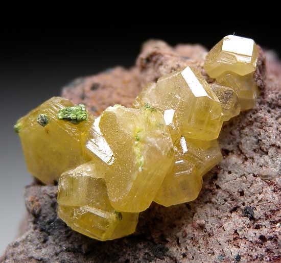 Mimetite with Duftite from Mount Bonnie Mine, Northern Territory, Australia [db_pics/pics/a872c.jpg]