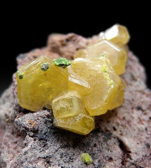 Mimetite with Duftite from Mount Bonnie Mine, Northern Territory, Australia [db_pics/pics/a872d.jpg]