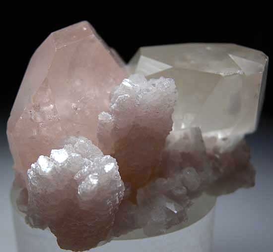 Morganite with Quartz and Lepidolite from Dara-i-Pech, Kunar Prov., Afghanistan [db_pics/pics/a874c.jpg]