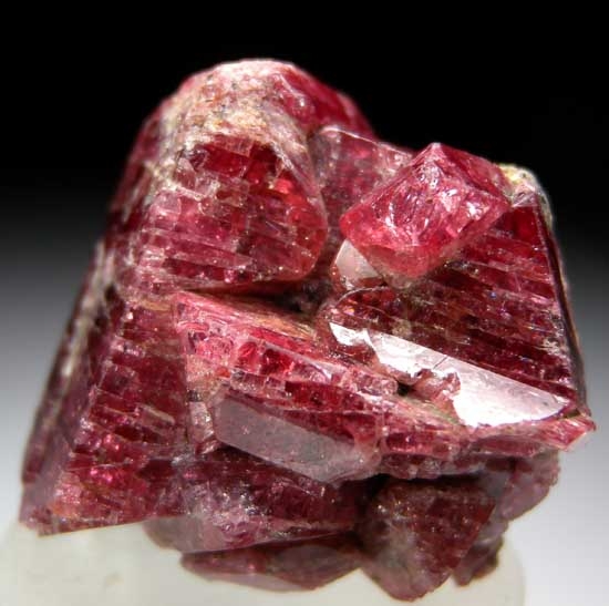 Spinel from Luc Yen, Yen Bai Prov., Vietnam [db_pics/pics/a879b.jpg]