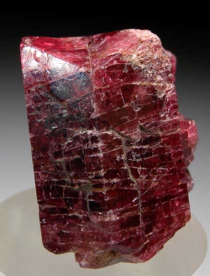 Spinel from Luc Yen, Yen Bai Prov., Vietnam [db_pics/pics/a879c.jpg]